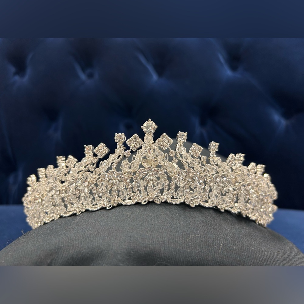 Elegant Silver Tiara
